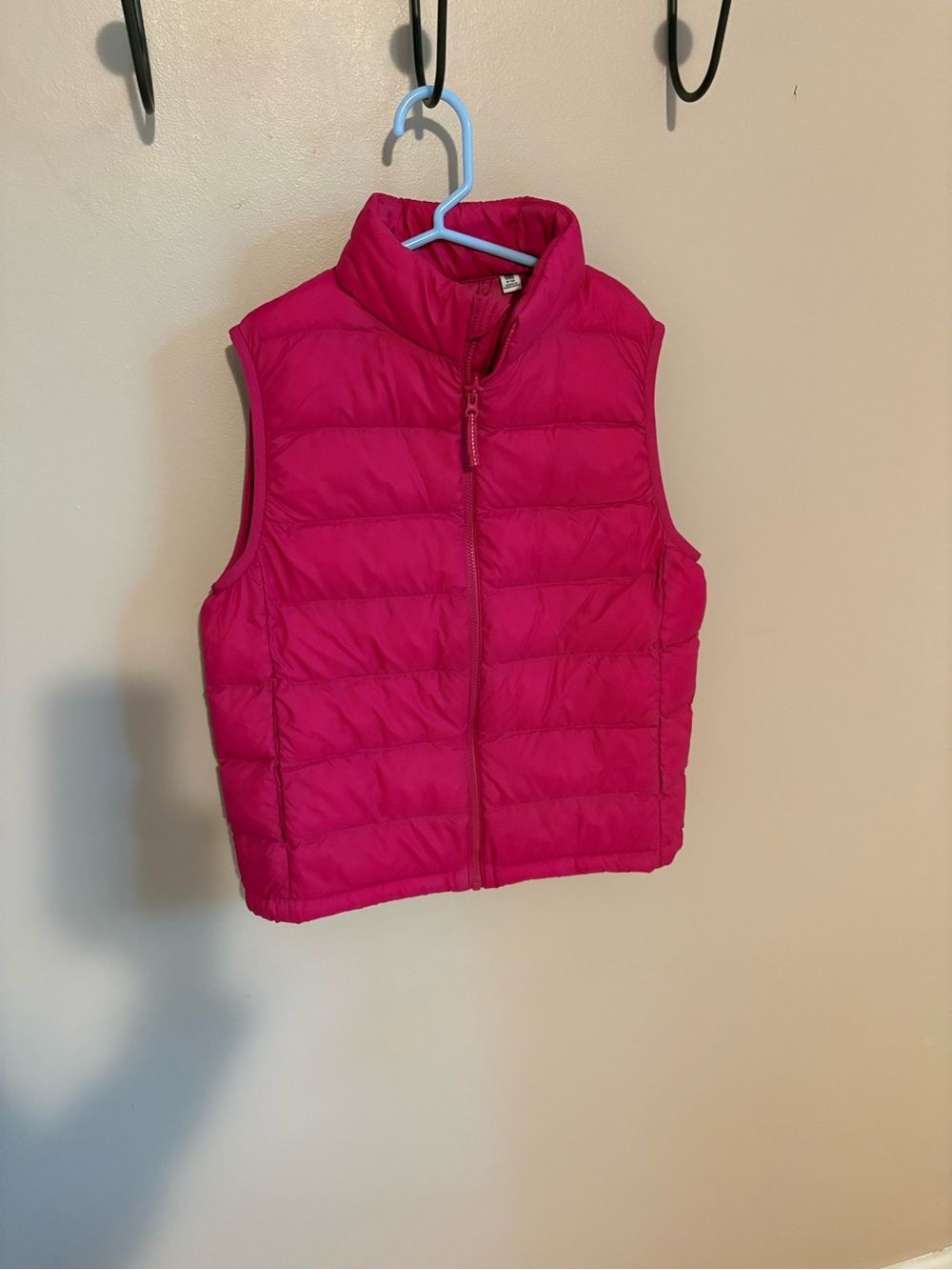 Uniqlo Girls Hot Pink Quilted Puffer Vest